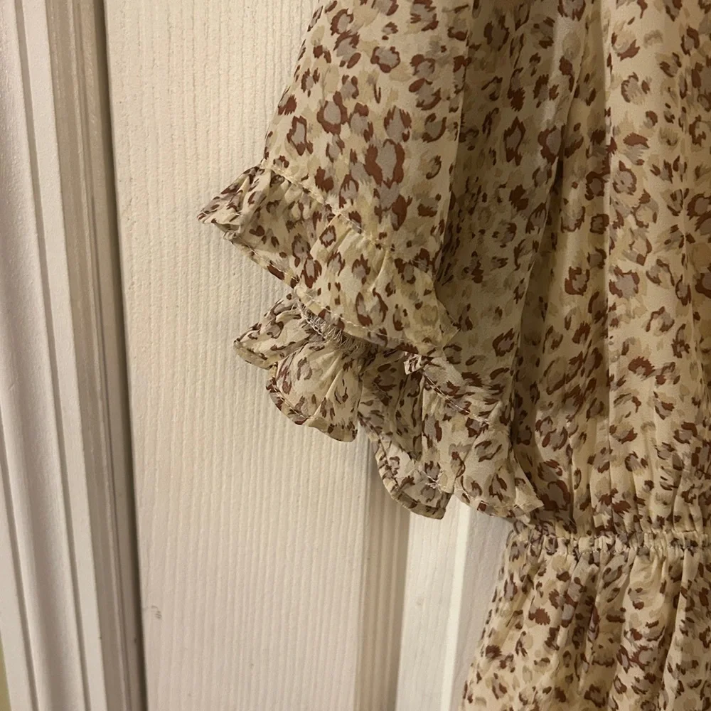 JODIFL Leopard Print V-Neck Ruffle Dress NWT - Picture 5 of 6